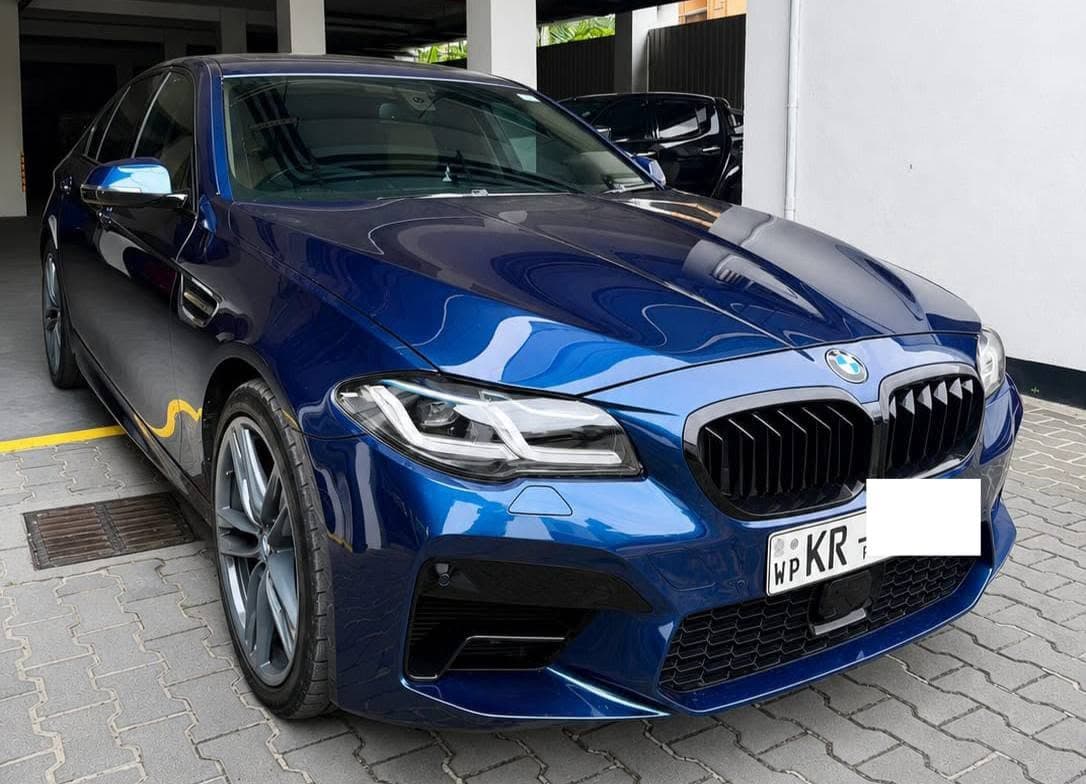 BMW 528i 2011