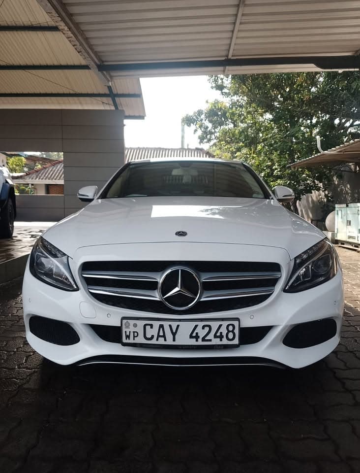 2020 MERCEDES BENZ C220 Petrol
